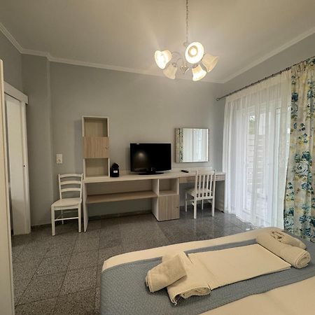 Diaporos Hotel ブアブロウ エクステリア 写真