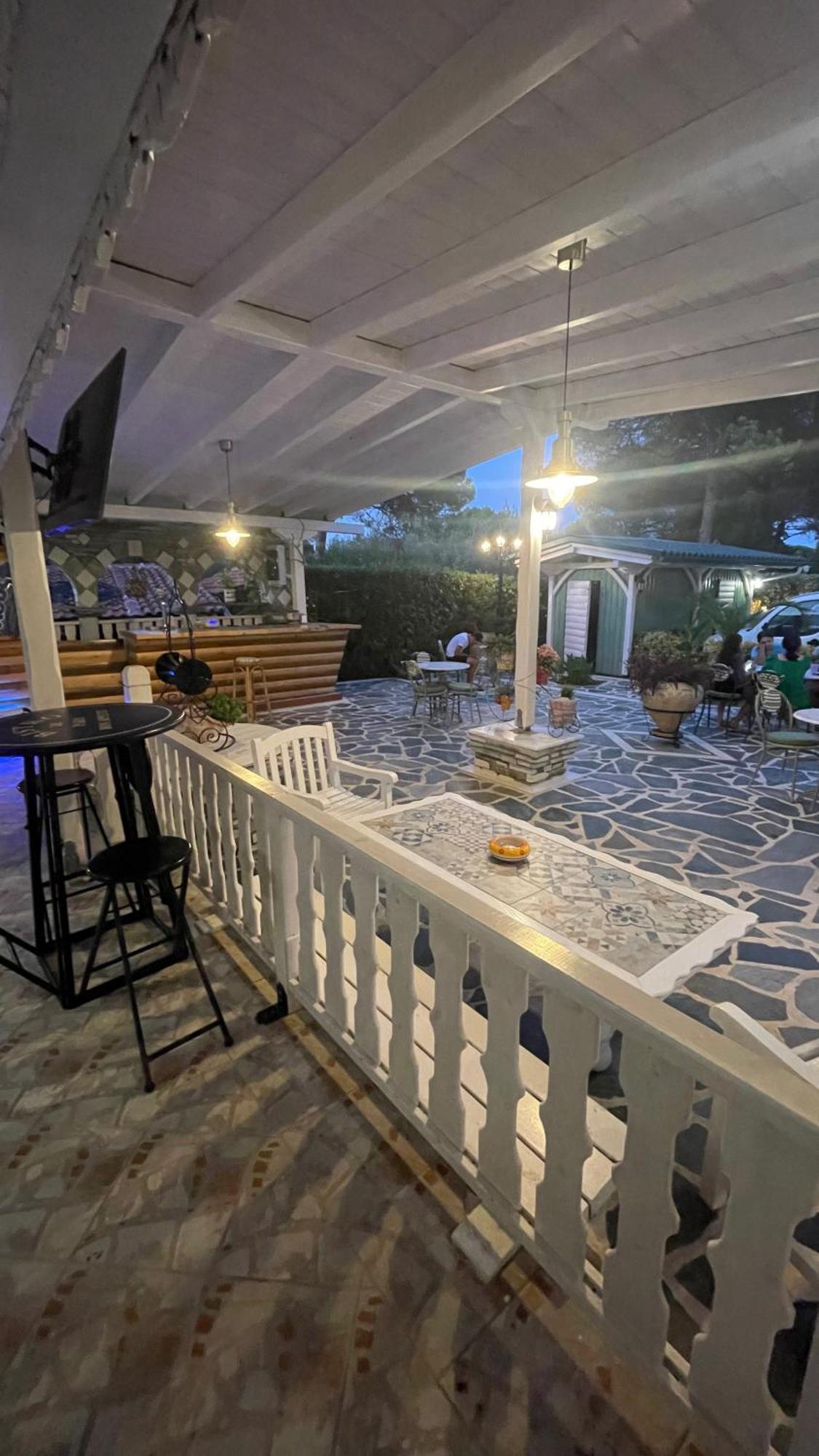 Diaporos Hotel ブアブロウ エクステリア 写真