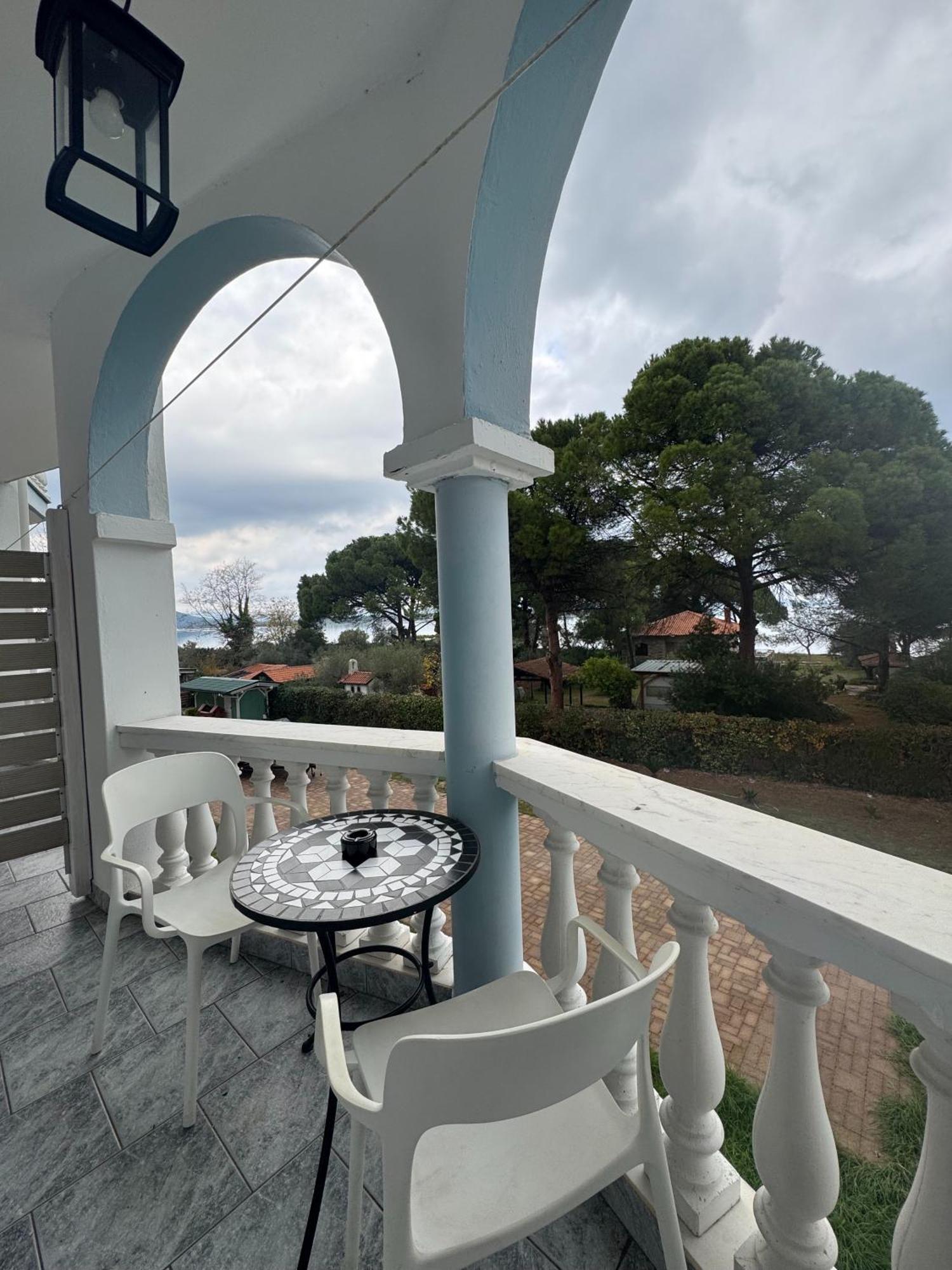 Diaporos Hotel ブアブロウ エクステリア 写真